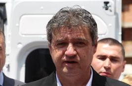 Katedra za urgentnu medicinu direktoru Hitne pomoći: Metu na čelo stavili ste svima nama