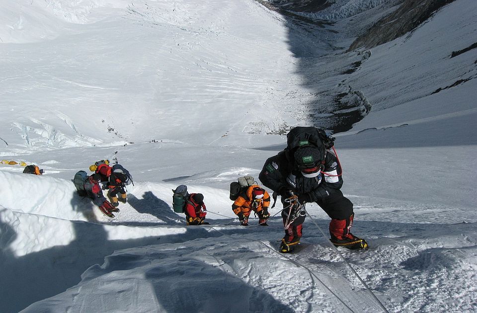Nepal ove godine izdao rekordan broj dozvola za uspon na Mont Everest