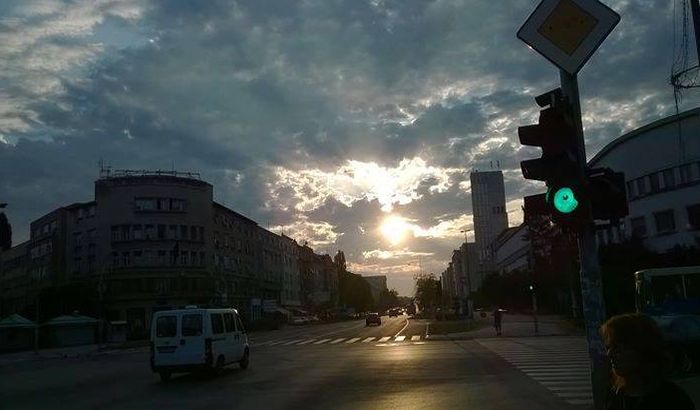 Sutra toplo uz dosta sunca Sutra toplo uz dosta sunca