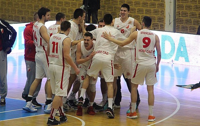 Ubedljiv trijumf košarkaša Vojvodine u Zemunu Ubedljiv trijumf košarkaša Vojvodine u Zemunu