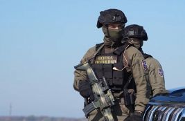 Bivši deminer objašnjava koliko je opasan eksploziv za koji vlast kaže da je pronađen kod gasovoda u Kanjiži