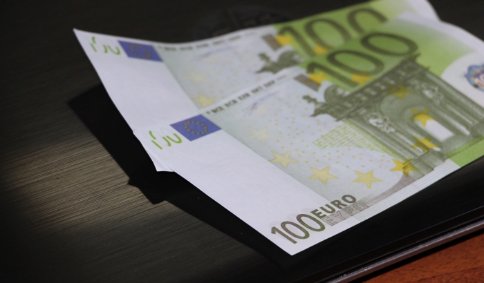 Istraživanje: Prosečan mito u Srbiji 74 evra, većina građana ne bi prijavila korupciju jer nema poente
