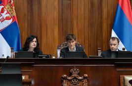 Skupština usvojila zakone o roditeljima negovateljima i o finansiranju poličkih aktivnosti