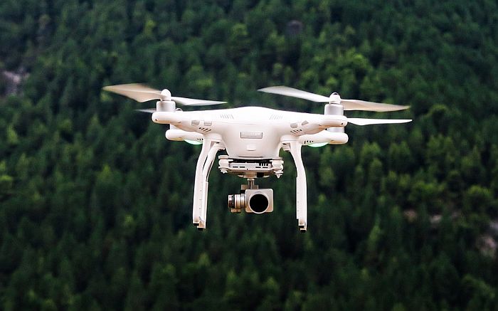 Nemačka pokušava Kanadi da proda polovni dron koji ne leti