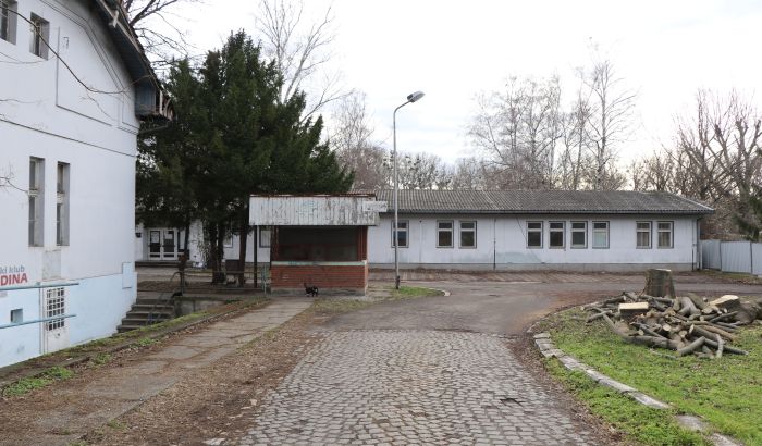 FOTO: Ruši se policijska stanica u Radničkoj 32