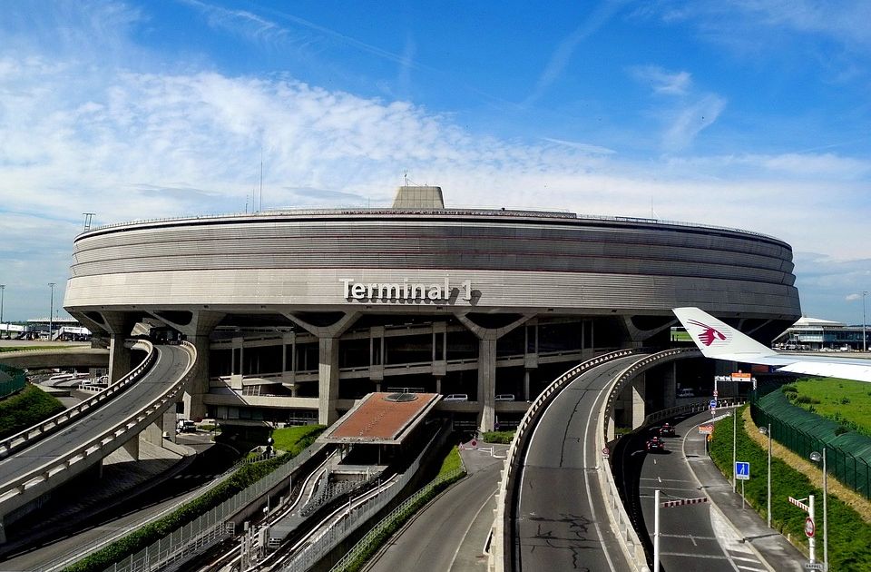 Pariski aerodrom Roasi privremeno preimenovan u An de Gol