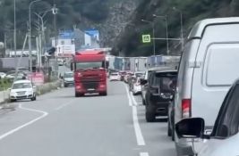 VIDEO Zbog mobilizacije: Rusi masovno idu u emigraciju, najtraženije destinacije Gruzija, Srbija i Jermenija