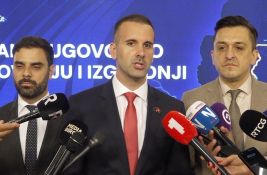 Knežević optužio Spajića da je pripadnik Vojske Srbije, Spajić Kneževića da je Vučićev piun 