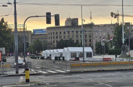 Ćacilend prazan, ali pristup Pionirskom parku i dalje zabranjen: 