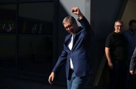 Vučić kao predsednik u izbornoj kampanji: Da li to uopšte sme?