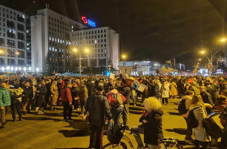 VIDEO, FOTO Završena blokada raskrsnice kod Mosta slobode: Nema straha - stop pretnjama