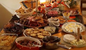 Kako praznična trpeza utiče na organizam i kako da se zaštitimo?