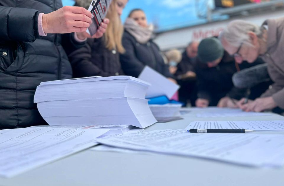 Subotički studenti u blokadi objavili okoliko su potpisa građana skupili tokom jednodnevne akcije