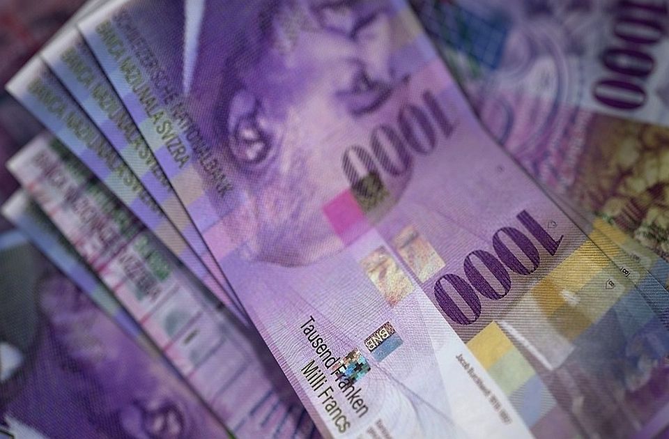 FOTO: Još danas moguća zamena švajcarskih franaka, evo kako izgledaju novčanice izbačene iz upotrebe