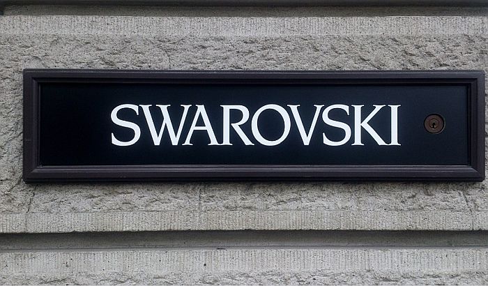 Carinici pronašli 15 kilograma "Svarovski" kristala kod Bugarke, tvrdi da je u pitanju poklon