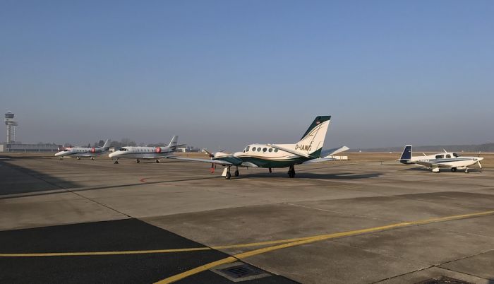 Zatvoren aerodrom u Hanoveru, vrelina oštetila pistu