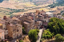 Tokom verskog obreda na Siciliji prošli pored kuće mafijaškog bosa, dobili 80 godina zatvora