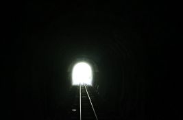 VIDEO: Alarm u čortanovačkom tunelu pišti noćima, meštani ne mogu da spavaju   