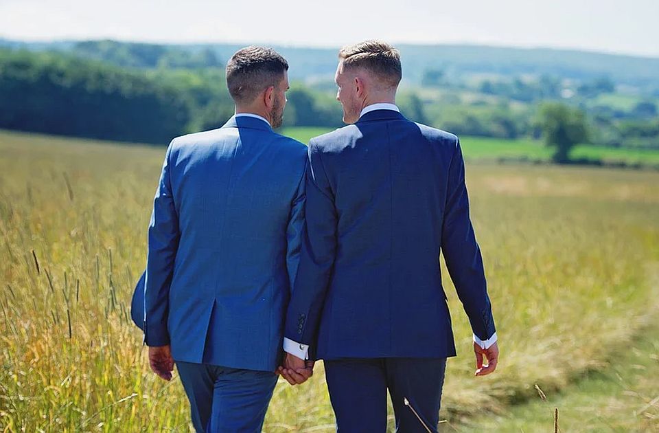 Engleska crkva prvi put blagosilja istopolne parove