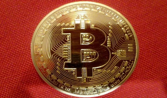 Vrednost bitkoina dostigla rekordnih 30.000 dolara