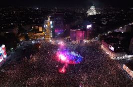 Desetine hiljada građana proslavlja izbornu pobedu na Slaviji 