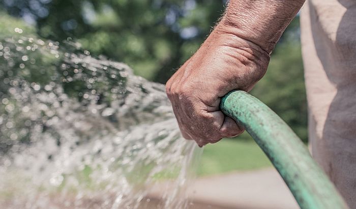 Naglo povećana potrošnja vode u okolini Novog Sada, apel da se štedi