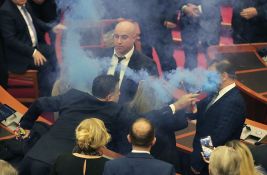 Albanski parlament ukinuo imunitet Saliju Beriši, opozicija palila baklje