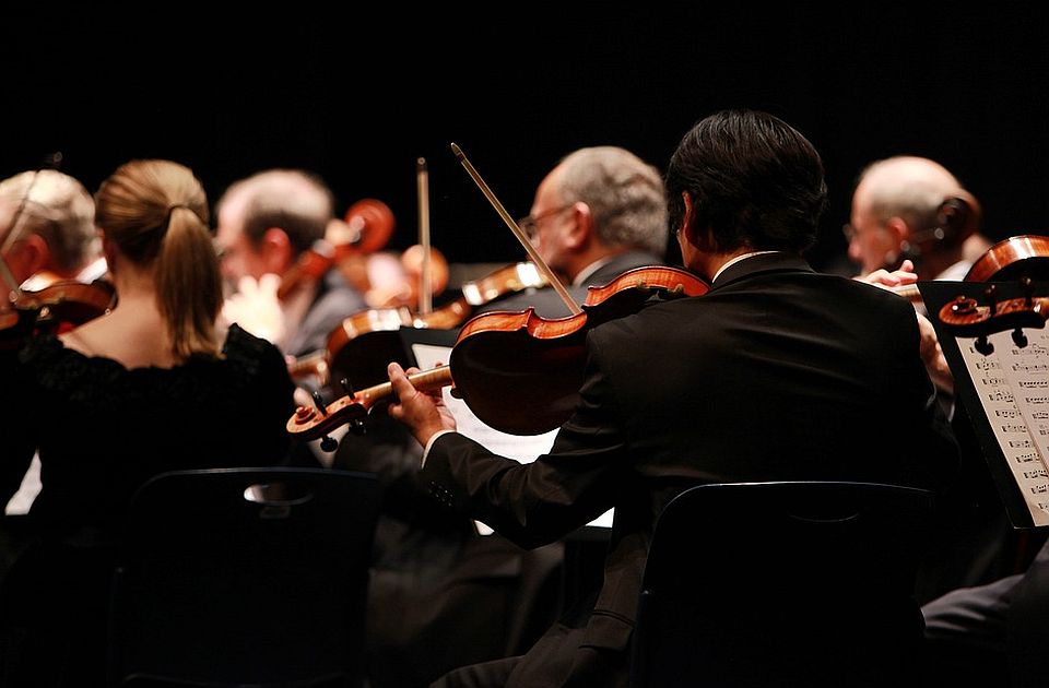 Koncert Simfonijskog orkestra Akademije umetnosti u novosadskoj Sinagogi i na beogradskom Kolarcu