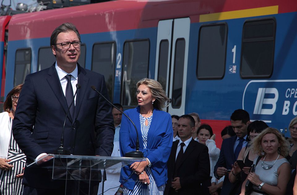 Vučić: Deo pruge Novi Sad - Subotica biće završen i pre 2025. godine
