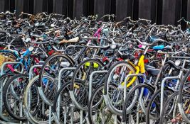 VIDEO: Amsterdam dobio dva podvodna parkinga za 11.000 bicikala