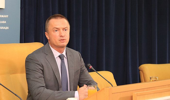 Pajtić dobio spor protiv novosadskog SNS-a, moraju da mu plate 100.000 dinara