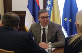 Vučić: Svi građani BiH mogu da se vakcinišu bilo gde u Srbiji
