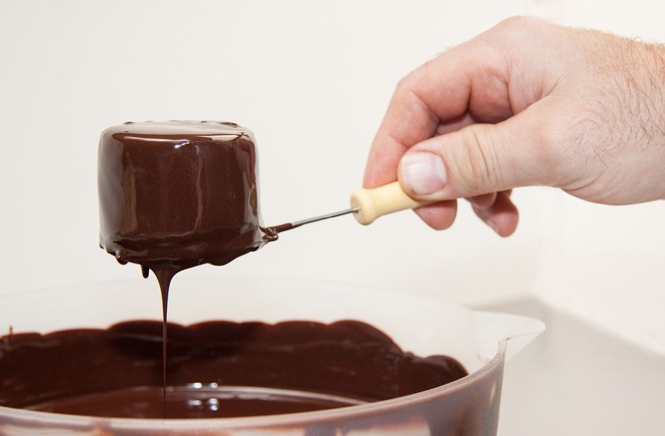 Šta se dešava u našem mozgu kada jedemo čokoladu