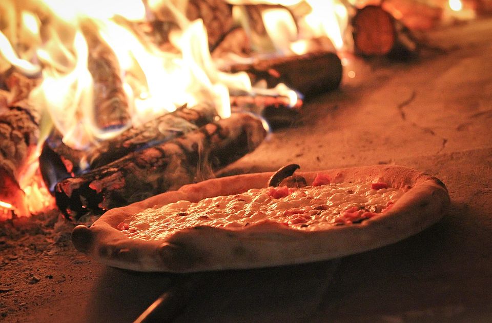 "To će ubiti picu": Njujork zabranjuje peći na ugalj i drva u picerijama