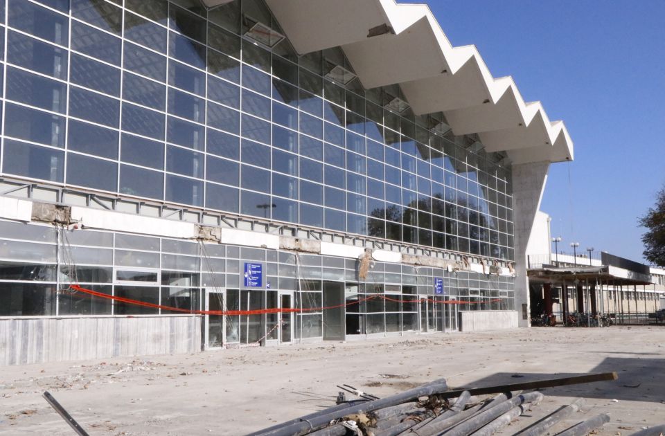 Pad nadstrešnice: Posle tragedije kineskim firmama plaćeno 70 miliona evra