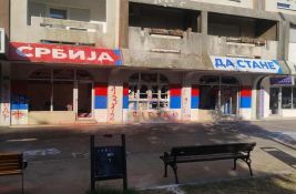 Bursać: Novosadski naprednjaci od starta vuku glupe poteze, to ih koštalo rejtinga, a Vučića i živaca