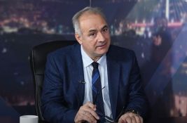 Milo Lompar: Vučić namerno doliva ulje na vatru 