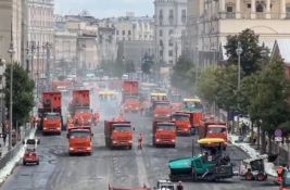 VIDEO: U Moskvi za jedan dan zamenjeno 50.000 kvadrata asfalta 