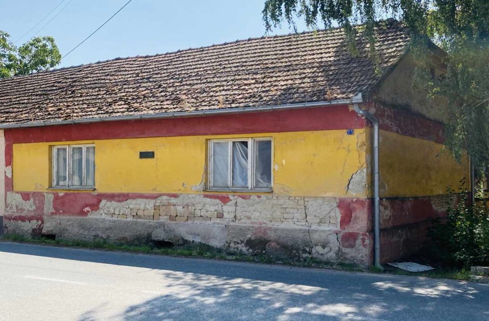 Propada kuća Milice Stojadinović Srpkinje u Vrdniku