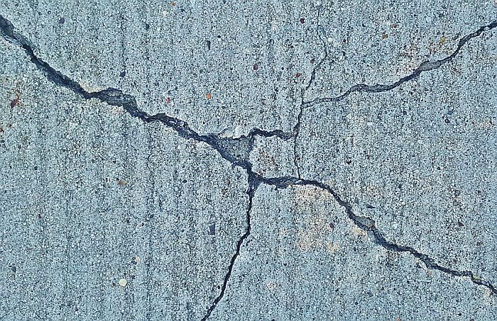 Jedna žrtva, povređeno više od 100 ljudi u zemljotresu u Iranu