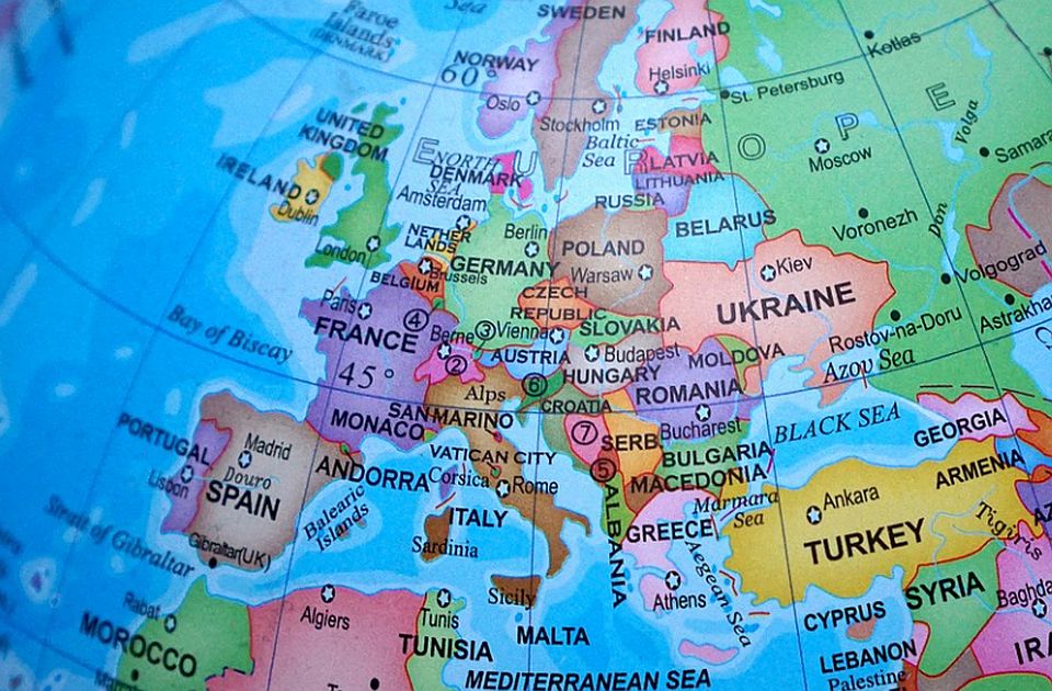 Istraživanje pokazalo: Ove evropske zemlje misle da su na pogrešnom putu