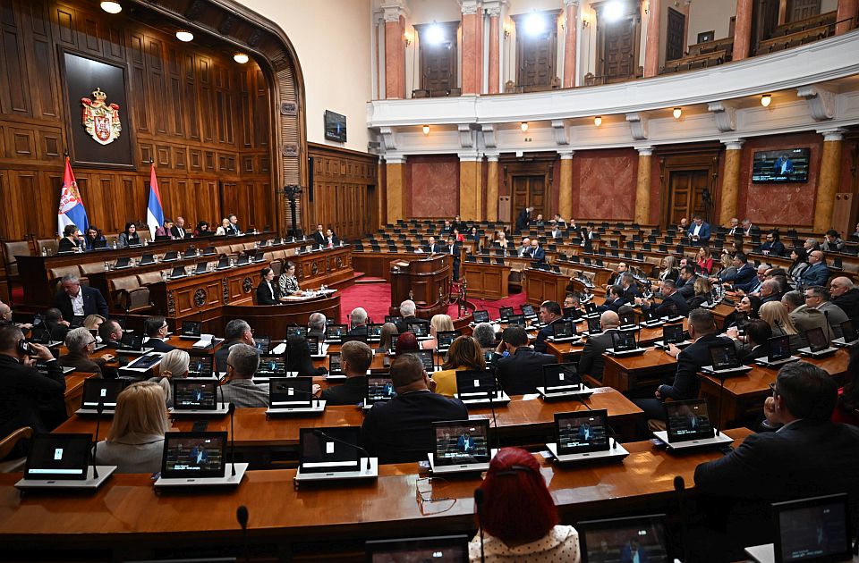 Poslanici Skupštine Srbije danas nastavljaju raspravu o kandidatima za Savet REM-a