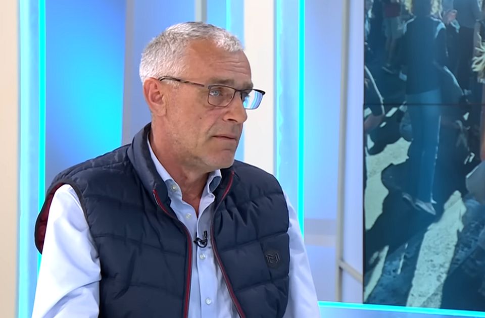 Prevoznik Jaćimović danas kod Banovine počinje štrajk glađu, najavio da mu se pridružuje i sin