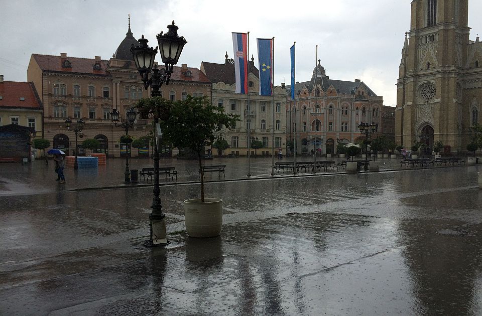 Danas u Novom Sadu tmurno, mokro i hladno