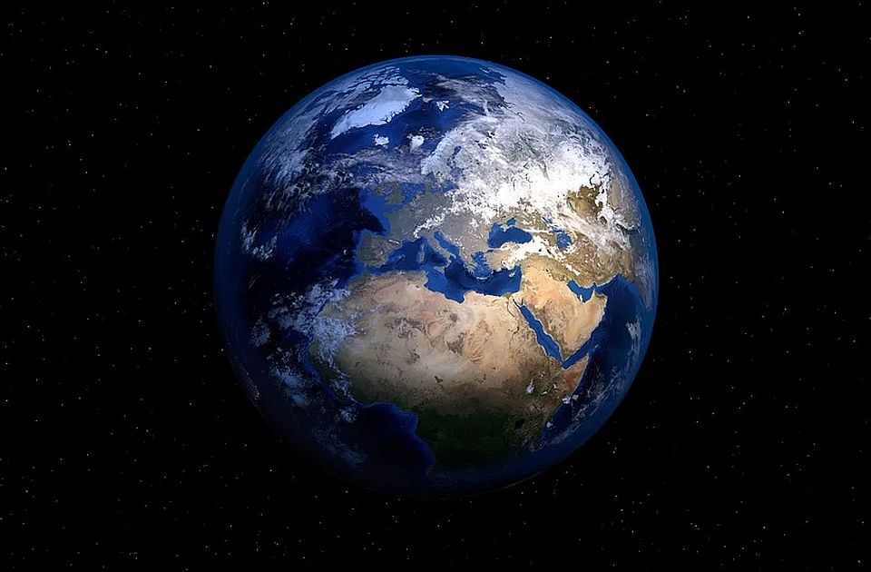 Obeležava se Dan planete Zemlje: Zatrpavamo planetu otpadom