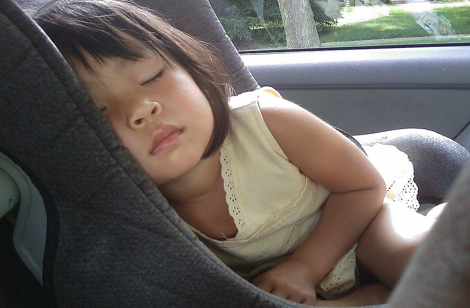 Glava i stomak najranjiviji za decu u auto-sedištima: Kako pravilno da ih koristite?