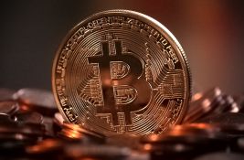 Bitkoin pao za 1,21 odsto na 72.640 evra, itirijum za 1,39 odsto na 2.130 evra