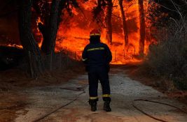 Evakuacija na Lezbosu zbog požara koji se približio kućama