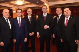 Vučić u Skoplju: Nama su Makedonci najbliži narod 