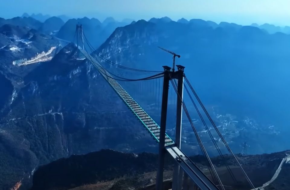 VIDEO: U Kini izgrađen najviši most na svetu 